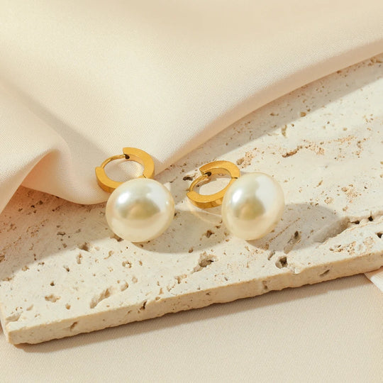 Minimalist Gold Pearl Drop  Earrings E119