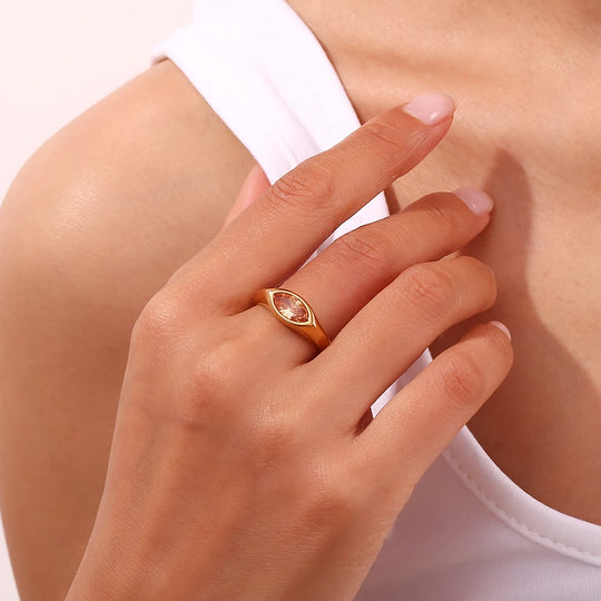 Classic 18k Gold Plated Horse Eye Champagne Zircon Ring R4969