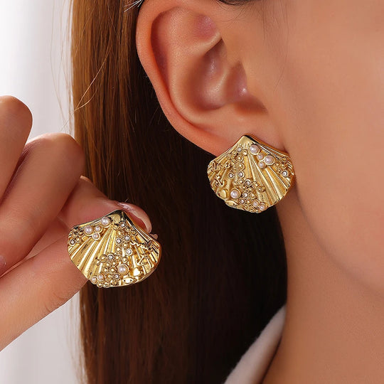 Classic Elegant Gold Zircon Stud Earrings E314