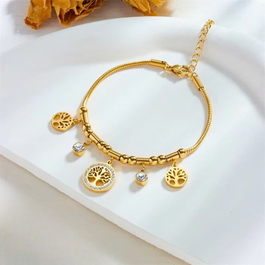Elegant Gold Charm Bracelet with Crystal Accents B1011