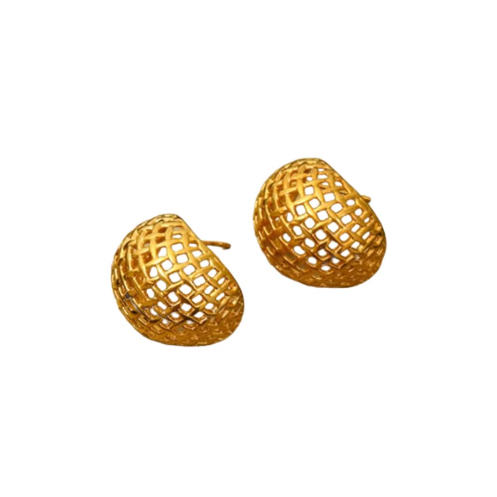 Classic Minimalist Gold Stud Earrings E104