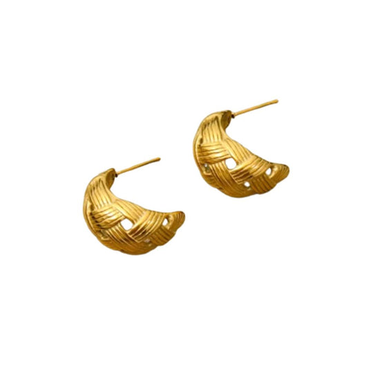 Classic Minimalist Gold Stud Earrings E104