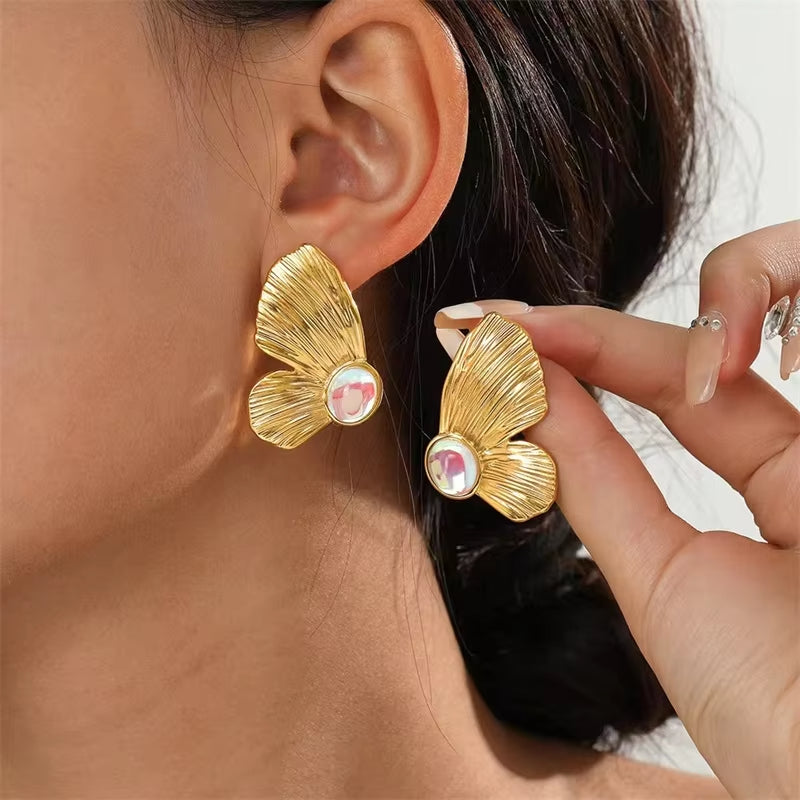 Classic Stud and Drop Earrings E281
